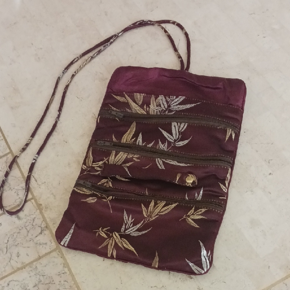 Vintage Satin Jewelery Pouch/holder,3 Zipper Sections, & 1 Large Area At Top/New